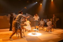 劇団うりんこ 50周年記念公演「フングリコングリ」より。