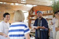 酒と話「どんちゃん港」より。（撮影：鈴木竜一朗）