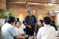 酒と話「どんちゃん港」より。（撮影：鈴木竜一朗）