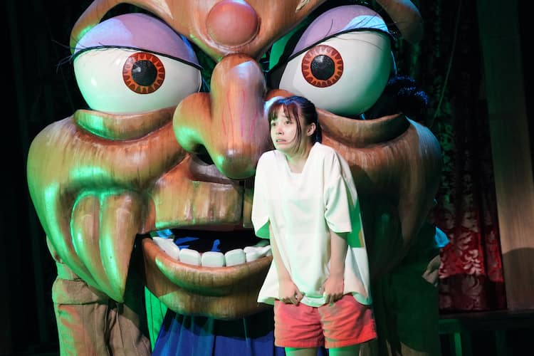 橋本環奈・上白石萌音が完走誓う、舞台「千と千尋の神隠し」御園座で 
