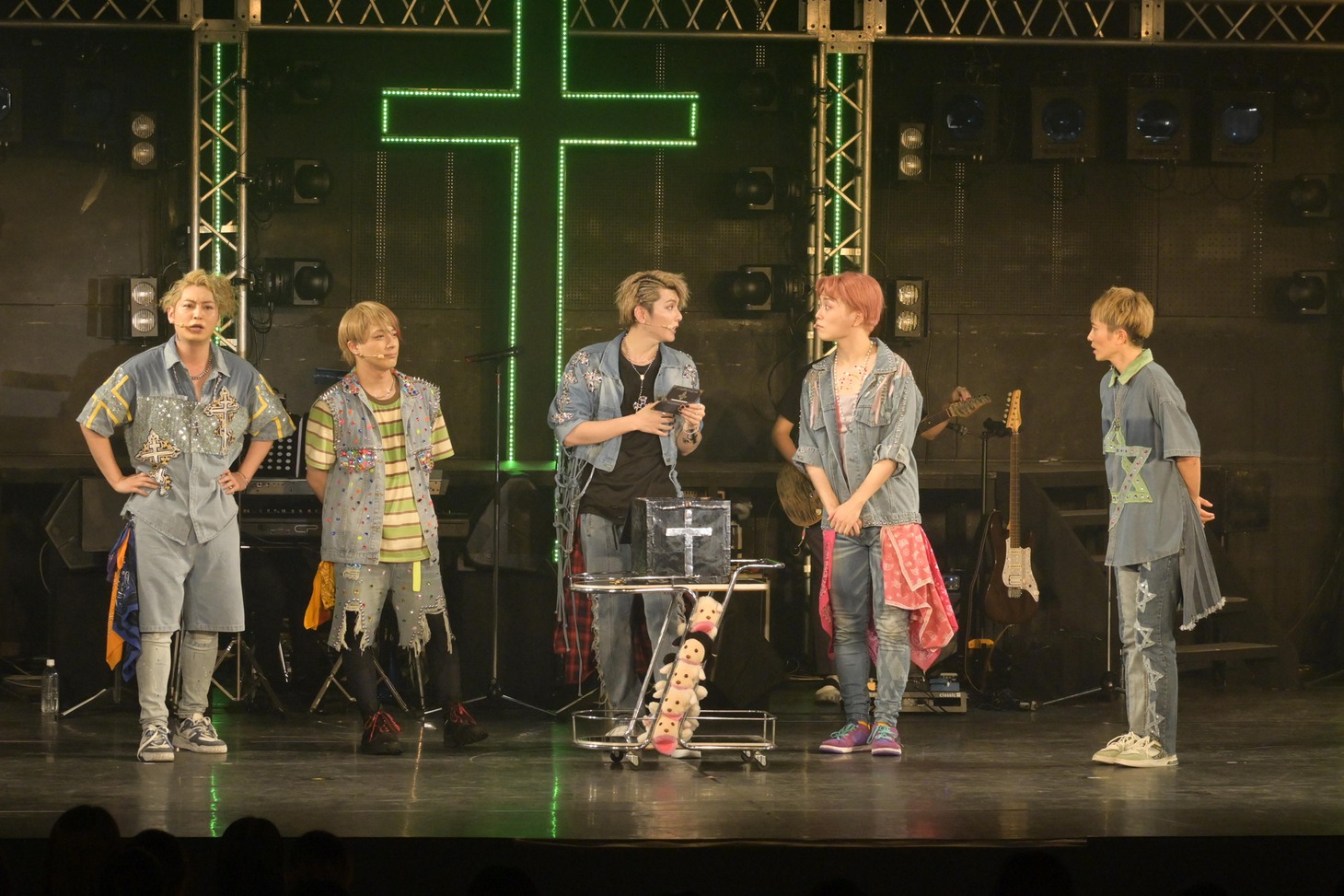 「ALTAR BOYZ 2023」Team SPARKの公演の様子。
