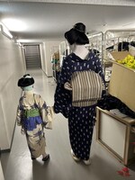 手をつないで、舞台へ。2人にとって、ひと夏の思い出ができました。