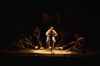 「STOMP ストンプ」より。（Photo by taro）