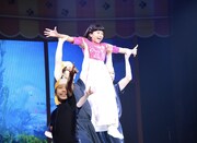 「夏休み！オン・ステージ『ふしぎ駄菓子屋 銭天堂』」公開ゲネプロより。