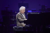 「ディズニー・ブロードウェイ・ヒッツ feat.アラン・メンケン supported by ディズニー★ JCBカード」より。（撮影：Maho Korogi）