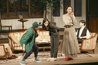 舞台「THE MONEY -薪巻満奇のソウサク-」より。