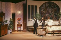 舞台「THE MONEY -薪巻満奇のソウサク-」より。