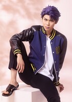 中村太郎扮する兵頭十座。