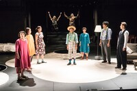 演劇集団 円「ヨーコさん」より。