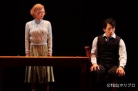 TBS, HORIPRO & The Ambassador Theatre Group present  舞台「ハリー・ポッターと呪いの子」より。（撮影：渡部孝弘）