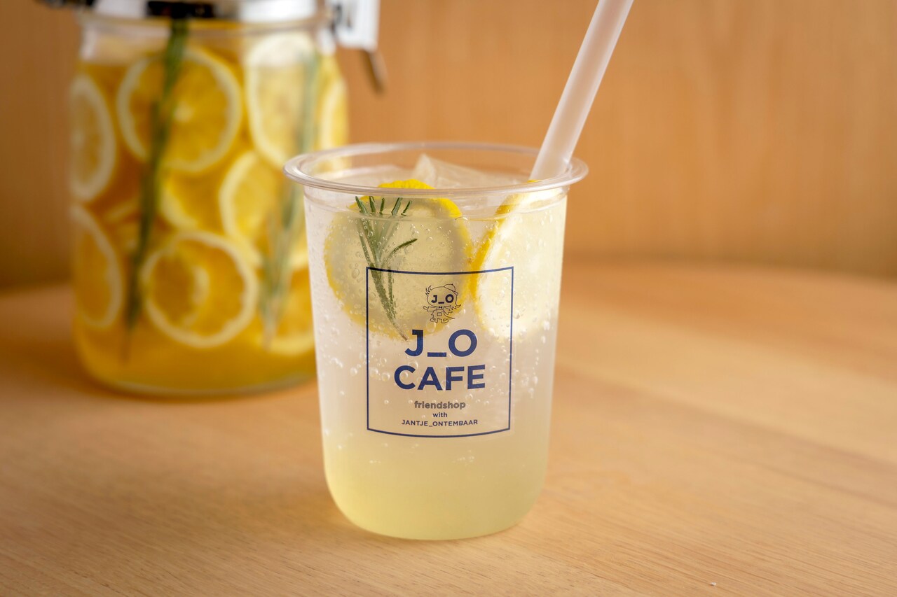 稲垣吾郎のカフェ・J_O CAFE、銀座で採れたはちみつ使ったレモンスカッシュ販売