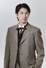 山本一慶のビジュアル。