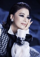 GMOインターネットグループ presents「PURE GOLD ～大地真央50周年記念コンサート～」ビジュアル