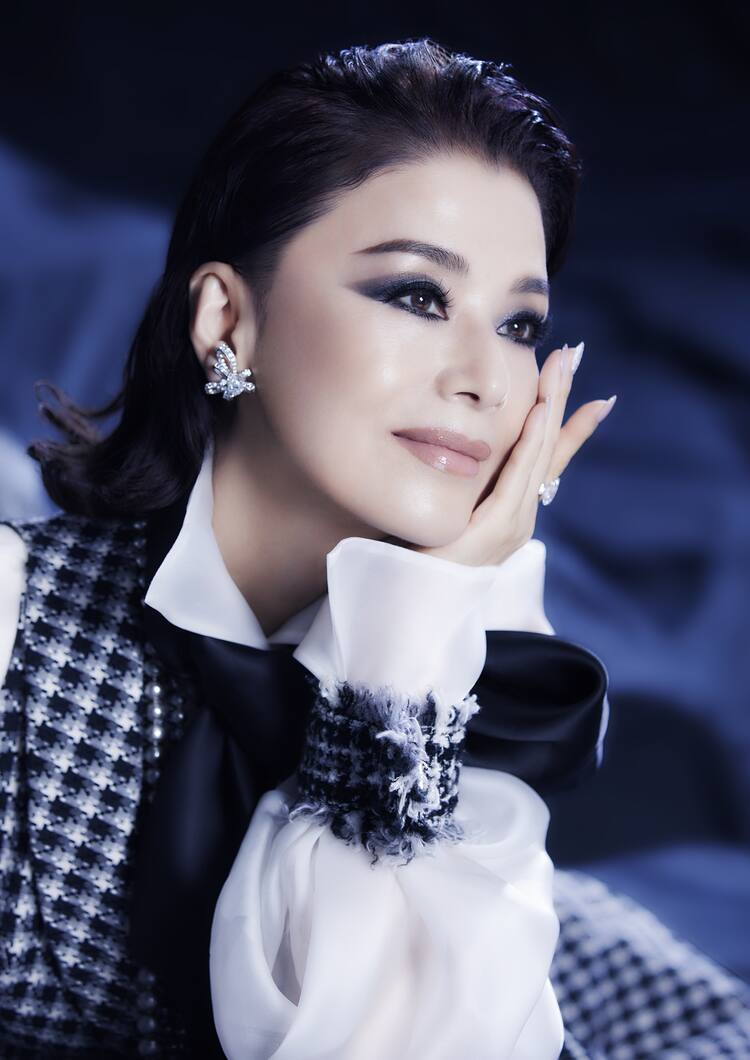 大地真央の50周年記念コンサート「PURE GOLD」ライブ配信決定  