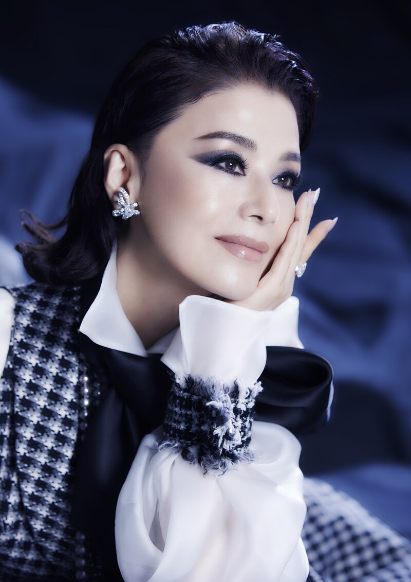 GMOインターネットグループ presents「PURE GOLD ~大地真央50周年記念コンサート~」ビジュアル