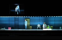 PARCO PRODUCE 2023「橋からの眺め」より。（撮影：御堂義乘）