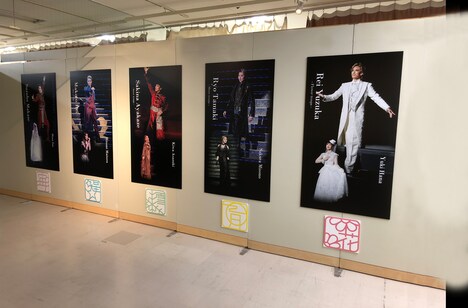 「神戸阪急meets宝塚歌劇展」展示イメージ。
