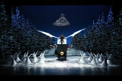 スターダンサーズ・バレエ団「くるみ割り人形」より。（Photo by HASEGAWA PHOTO Pro.）