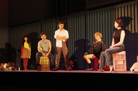 PARCO PRODUCE 2023「橋からの眺め」より。（撮影：御堂義乘）