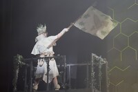 「『Dr.STONE』THE STAGE ～SCIENCE WORLD～」より。