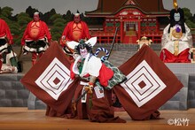 市川海老蔵改め十三代目市川團十郎白猿襲名披露 八代目市川新之助初舞台「九月博多座大歌舞伎」夜の部「暫」より。