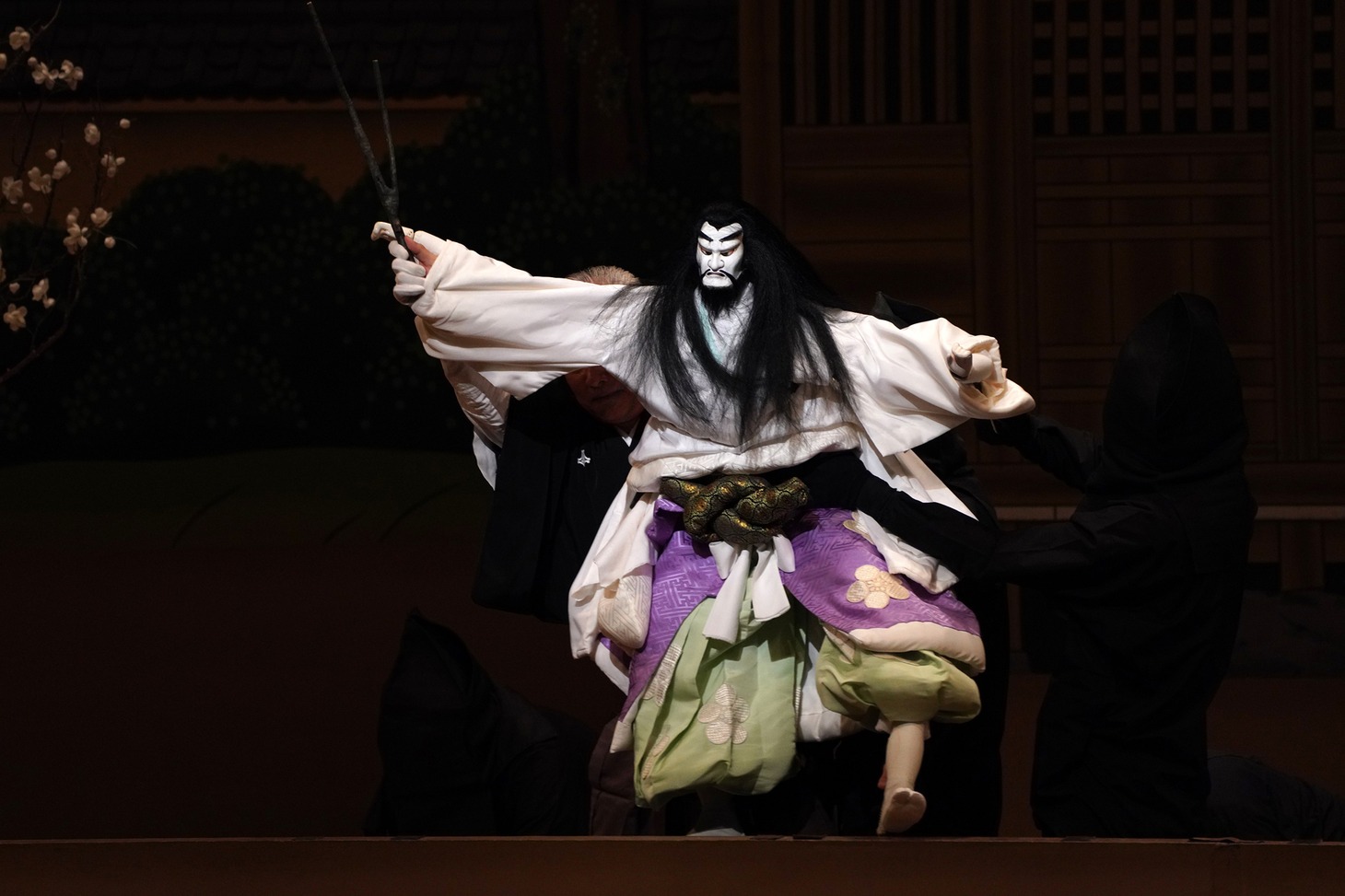 未来へつなぐ国立劇場プロジェクト 初代国立劇場さよなら公演「令和5年8・9月文楽公演」第一部「通し狂言 菅原伝授手習鑑」四段目「天拝山の段」より。（提供：国立劇場、撮影：小川知子）