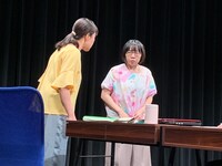 MITAKA “Next” Selection 24th 劇団アンパサンド「地上の骨」より。