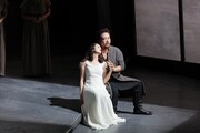 岡山芸術創造劇場 ハレノワ 開館事業 こけら落とし公演「メデア」より。(撮影:飯島隆)