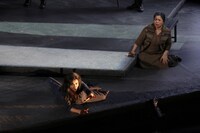 岡山芸術創造劇場 ハレノワ 開館事業 こけら落とし公演「メデア」より。（撮影：飯島隆）