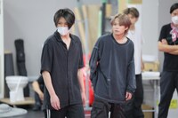 「『チェンソーマン』ザ・ステージ」稽古場の様子。（撮影：大塚浩史）