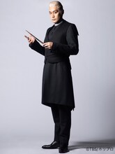 内田朝陽扮するドラコ・マルフォイ。