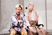 オペラシアターこんにゃく座公演「オペラ『浮かれのひょう六機織唄』新演出」より。（撮影：前澤秀登）
