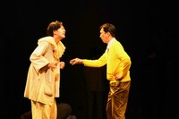 COCOON PRODUCTION2023「ガラパコスパコス～進化してんのかしてないのか～」より。（撮影：細野晋司）