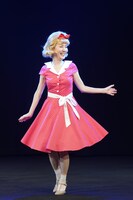 戸田恵子 生誕66周年記念公演「ROUTE66 ～やったろみゃあ！～」より。