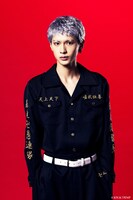 酒寄楓太扮する三ツ谷隆。