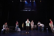 劇団東京夜光「fragment」より。（撮影：神ノ川智早）