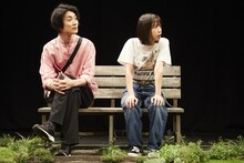 劇団東京夜光「fragment」より。（撮影：神ノ川智早）