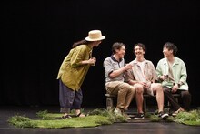 劇団東京夜光「fragment」より。（撮影：神ノ川智早）