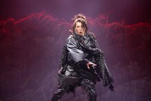 「劇団☆新感線43周年興行・秋公演 いのうえ歌舞伎『天號星』」より。（撮影：田中亜紀）