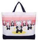 リアちゃんたちが宝塚大劇場に立つ、キャトルレーヴ×ファミリアのコラボ第3弾