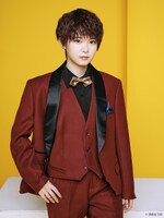 山崎夢羽のビジュアル。