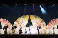 北翔海莉 芸能生活25周年記念公演「THE 北翔まつり」より。（撮影：桂秀也）