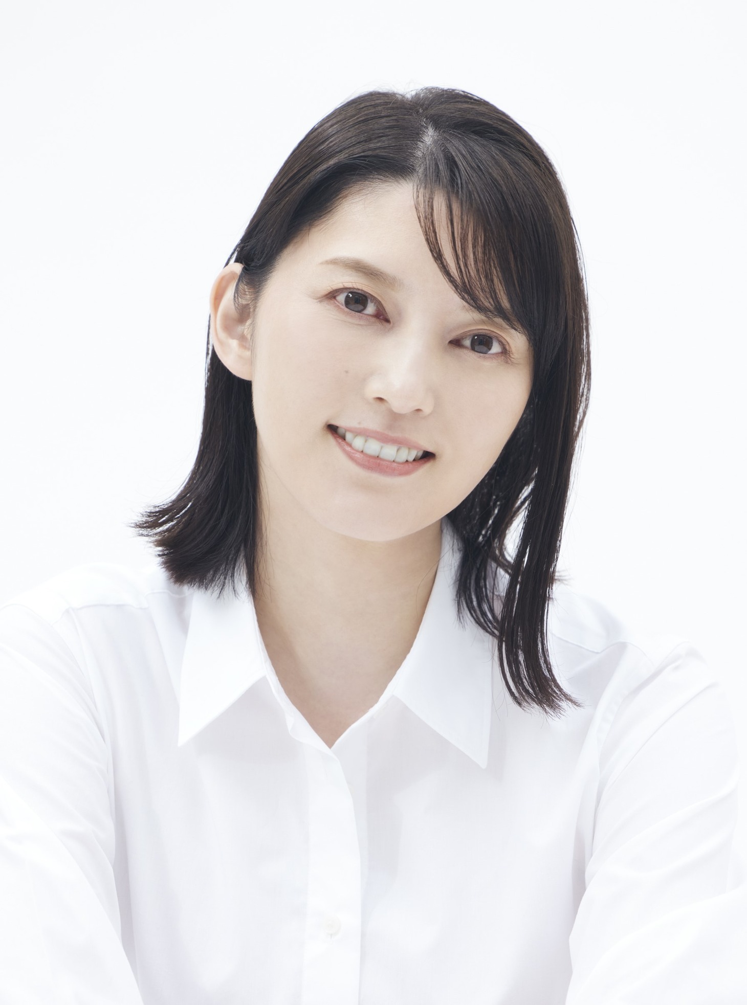 朝夏まなと