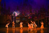 バレエ「えんとつ町のプペル」より。