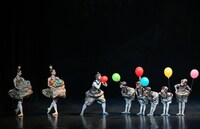 バレエ「えんとつ町のプペル」より。