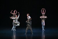 バレエ「えんとつ町のプペル」より。