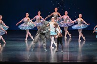 バレエ「えんとつ町のプペル」より。