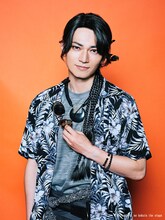 荒木健太郎扮する重光。