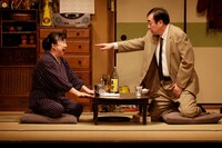 夫婦印プロデュース「満月～平成親馬鹿物語（改訂版）」より。（撮影：武藤奈緒美）