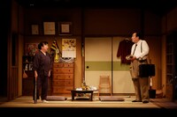 夫婦印プロデュース「満月～平成親馬鹿物語（改訂版）」より。（撮影：武藤奈緒美）